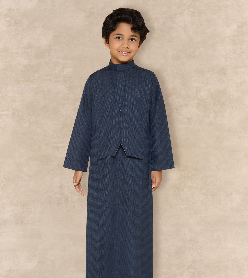 Little Warrior Thobe With Sidairi